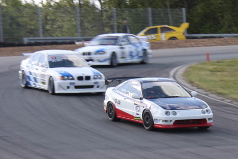 Hold øje med kampen mellem de 2 KC-motorsport BMW’er og ProRacing’s Honda i de kommende løb, det bliver med garanti godt ræs.
(Foto: Olfert)